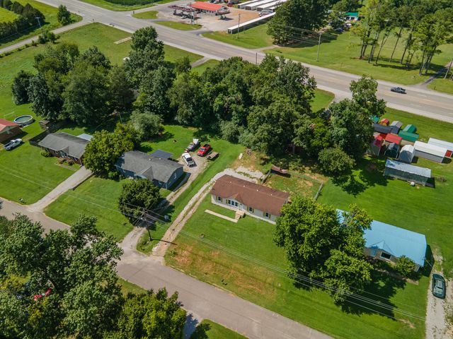 2220 Cherry Dr, Pulaski, TN 38478