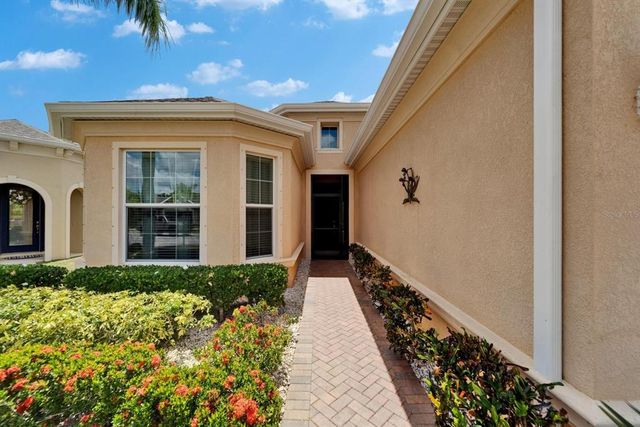 1643 EMERALD DUNES DRIVE, Sun City Center, FL 33573