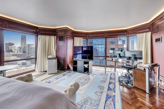 100 E HURON Street 3505, Chicago, IL 60611