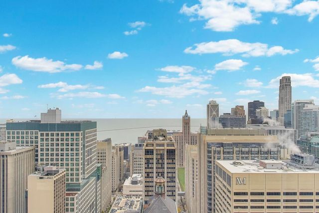 100 E HURON Street 3505, Chicago, IL 60611