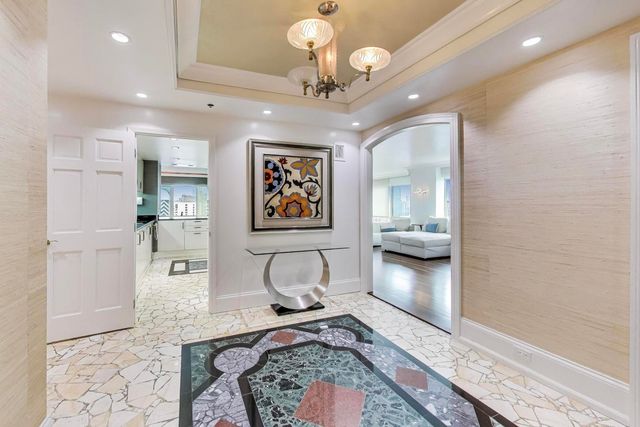 100 E HURON Street 3505, Chicago, IL 60611