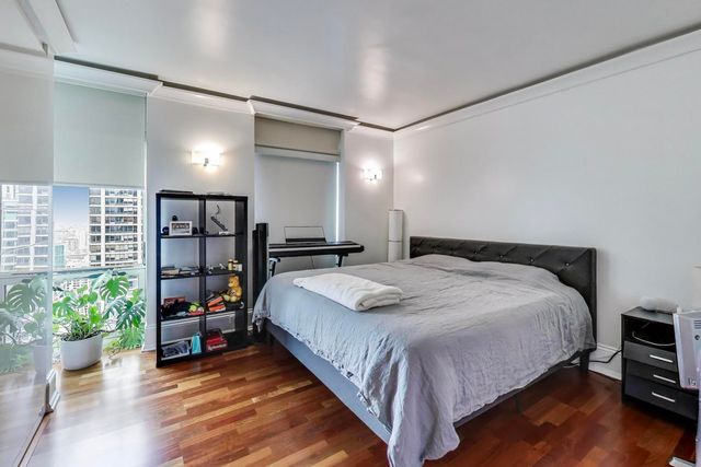 100 E HURON Street 3505, Chicago, IL 60611