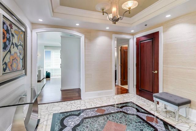 100 E HURON Street 3505, Chicago, IL 60611