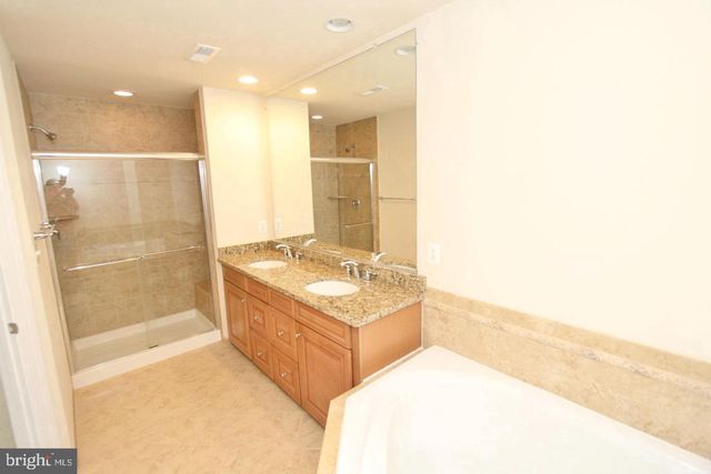 8043 RESERVE WAY, Vienna, VA 22182