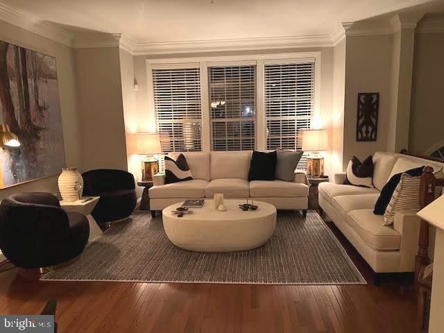 8043 RESERVE WAY, Vienna, VA 22182