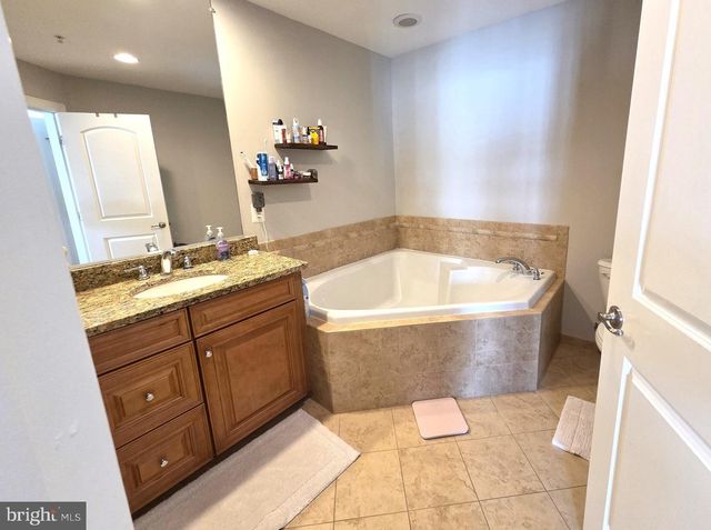 8043 RESERVE WAY, Vienna, VA 22182