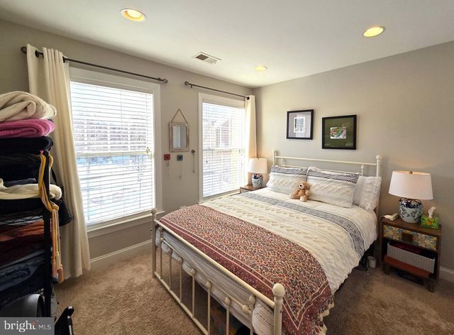 8043 RESERVE WAY, Vienna, VA 22182