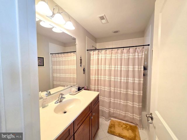 8043 RESERVE WAY, Vienna, VA 22182