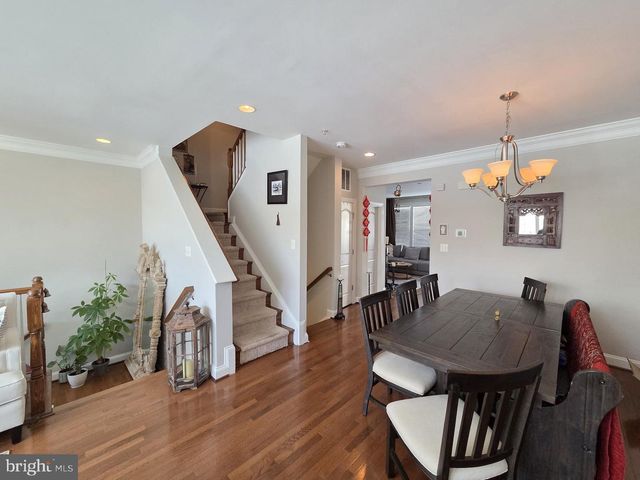 8043 RESERVE WAY, Vienna, VA 22182