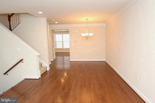 8043 RESERVE WAY, Vienna, VA 22182