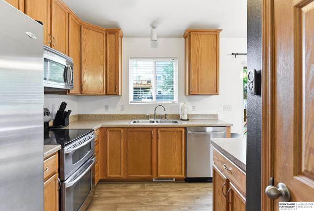 15406 Clay Street, Bennington, NE 68007