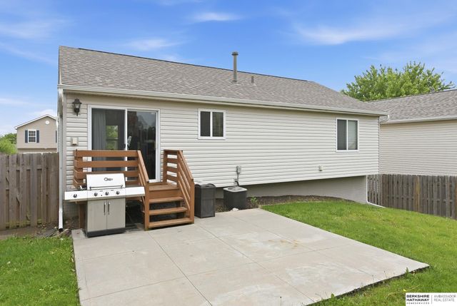 15406 Clay Street, Bennington, NE 68007