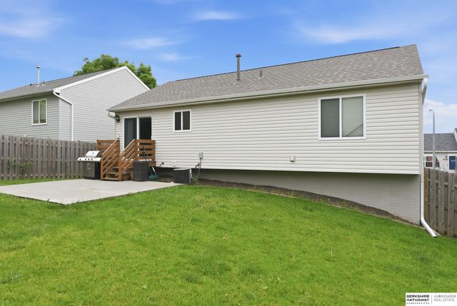 15406 Clay Street, Bennington, NE 68007