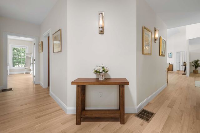 33 Buck Drive, Eliot, ME 03903