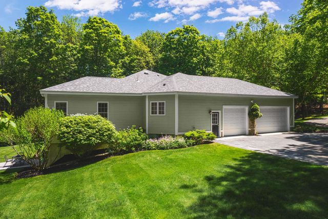33 Buck Drive, Eliot, ME 03903