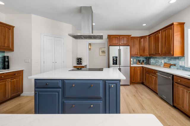 33 Buck Drive, Eliot, ME 03903