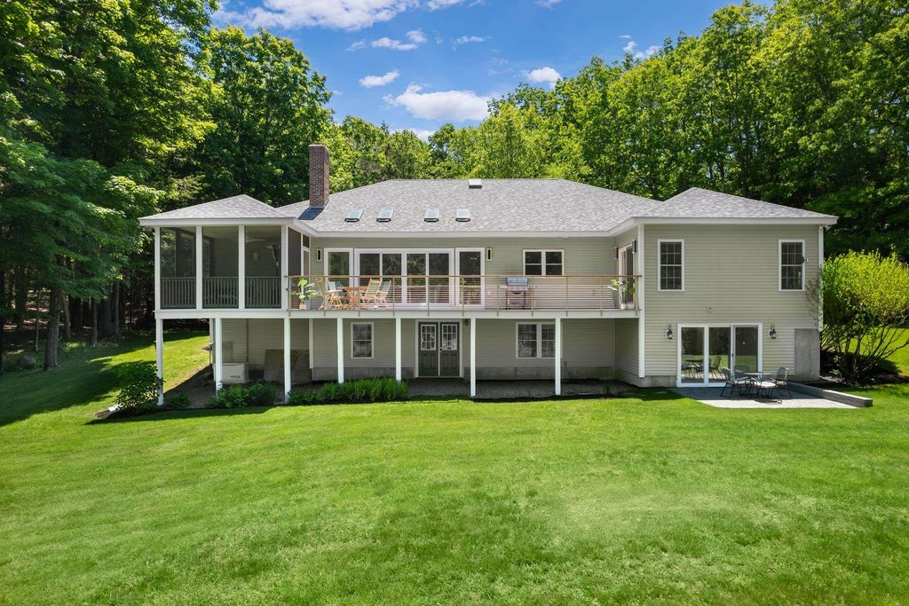 33 Buck Drive, Eliot, ME 03903
