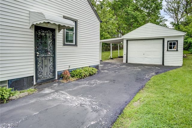 4383 Wyatt Road, Cleveland, OH 44128