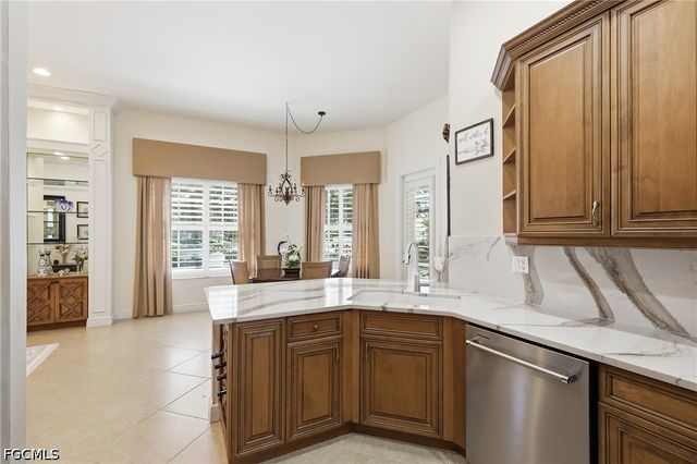 9277 Springview LOOP, Estero, FL 33928