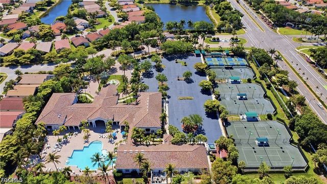 9277 Springview LOOP, Estero, FL 33928