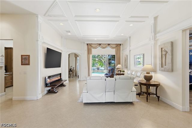 9277 Springview LOOP, Estero, FL 33928