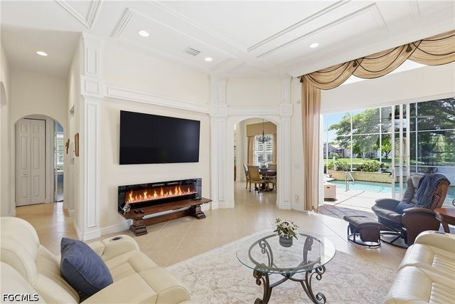 9277 Springview LOOP, Estero, FL 33928