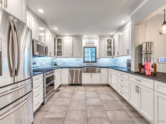 2502 E 2nd Street, Tulsa, OK 74104