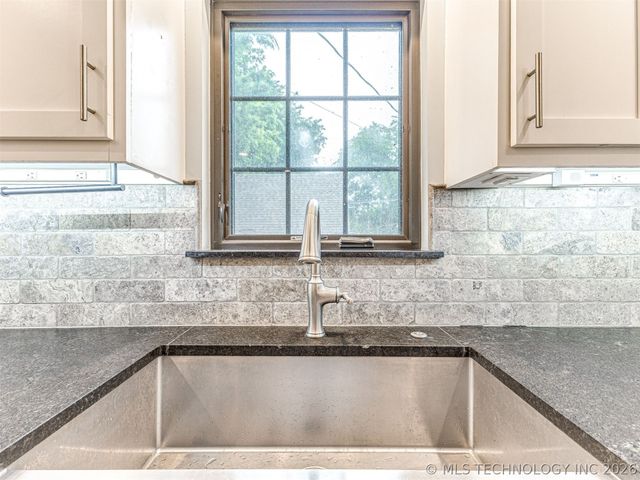 2502 E 2nd Street, Tulsa, OK 74104