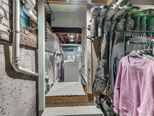 2502 E 2nd Street, Tulsa, OK 74104