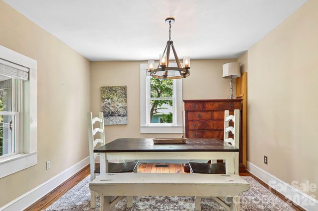 23 Tuskeegee Street, Asheville, NC 28801