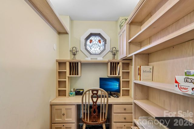 23 Tuskeegee Street, Asheville, NC 28801