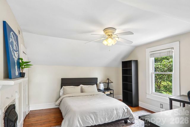 23 Tuskeegee Street, Asheville, NC 28801