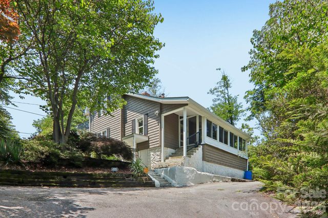 23 Tuskeegee Street, Asheville, NC 28801