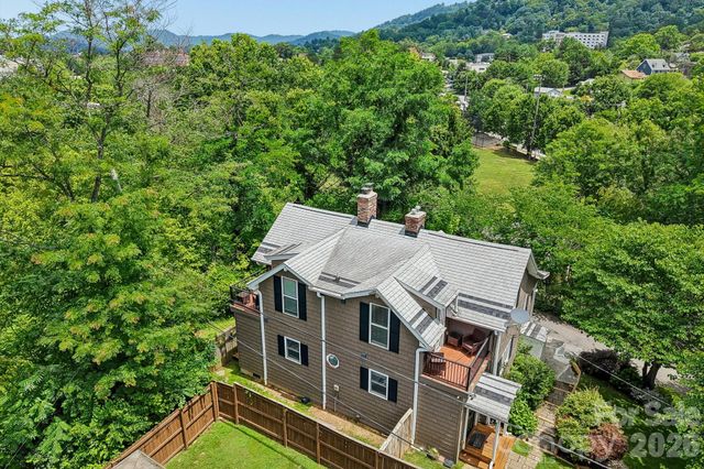 23 Tuskeegee Street, Asheville, NC 28801