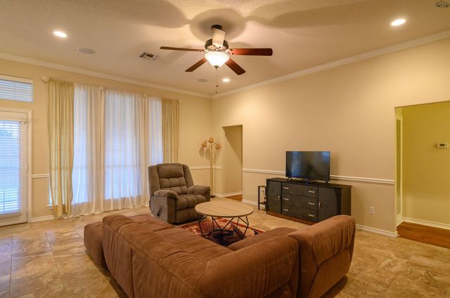 3022 WHITEHALL LANE, Wichita Falls, TX 76309