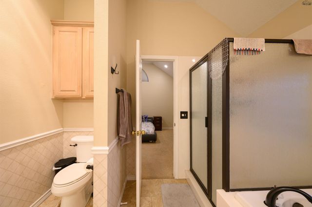 3022 WHITEHALL LANE, Wichita Falls, TX 76309