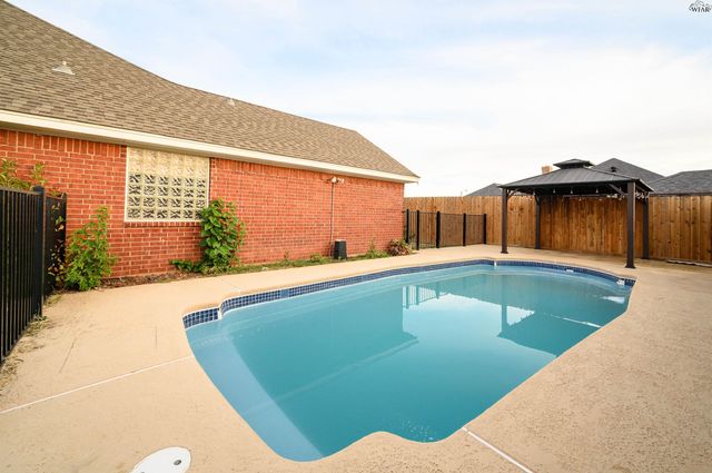 3022 WHITEHALL LANE, Wichita Falls, TX 76309