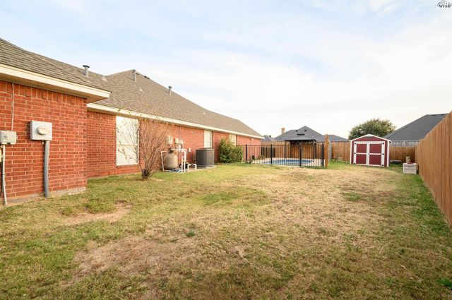 3022 WHITEHALL LANE, Wichita Falls, TX 76309