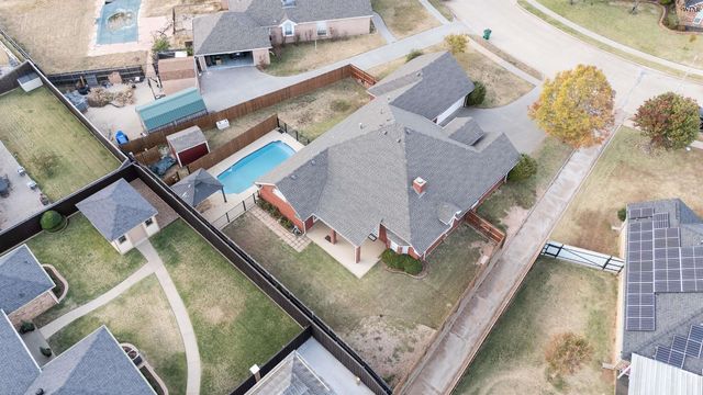 3022 WHITEHALL LANE, Wichita Falls, TX 76309