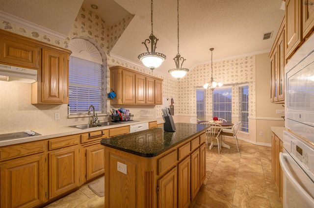 3022 WHITEHALL LANE, Wichita Falls, TX 76309