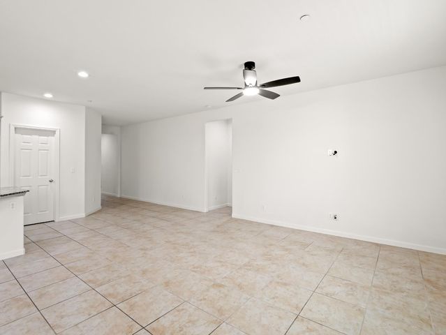 4121 Chessa Lane, Clovis, CA 93619