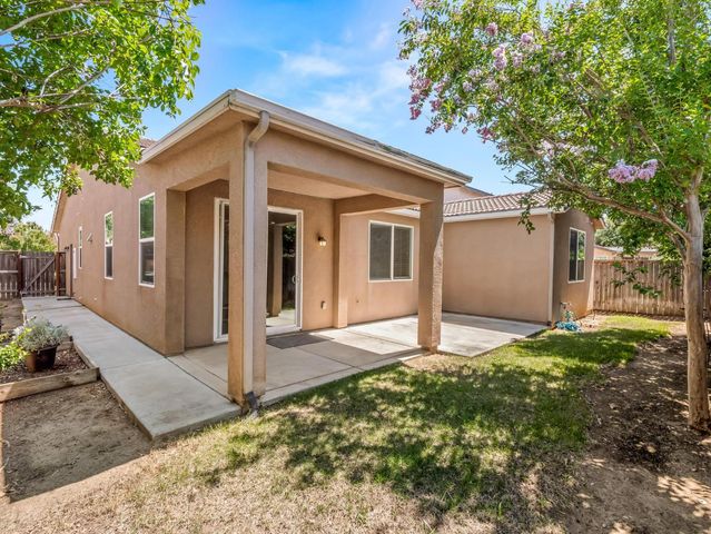 4121 Chessa Lane, Clovis, CA 93619