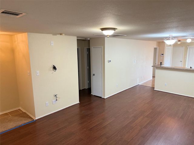 1539 Nichole Woods Drive, Houston, TX 77047