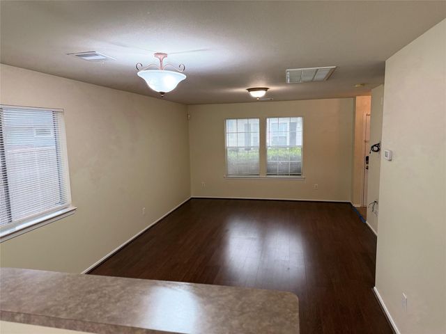 1539 Nichole Woods Drive, Houston, TX 77047