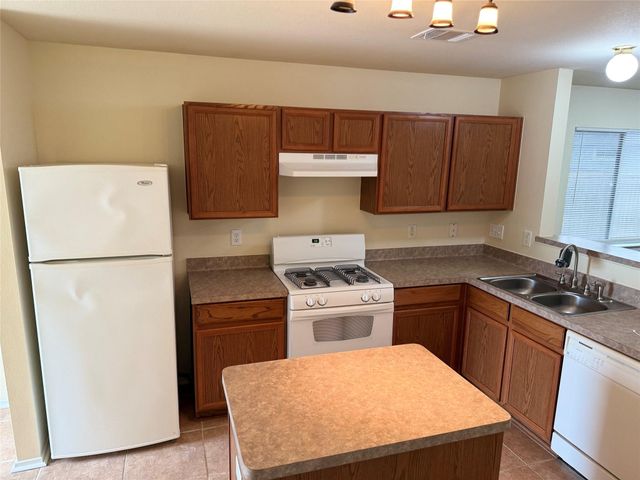 1539 Nichole Woods Drive, Houston, TX 77047