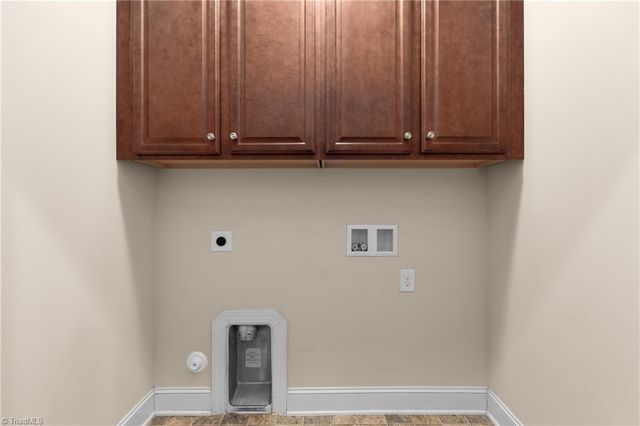 1183 Heritage Path Lane, Winston-salem, NC 27103