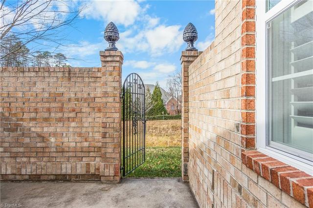 1183 Heritage Path Lane, Winston-salem, NC 27103