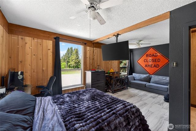 32113 98th Avenue E, Eatonville, WA 98328
