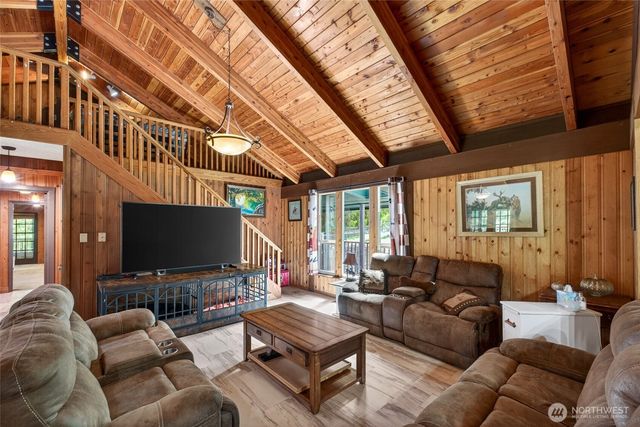 32113 98th Avenue E, Eatonville, WA 98328