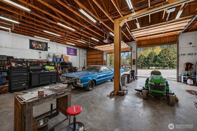 32113 98th Avenue E, Eatonville, WA 98328